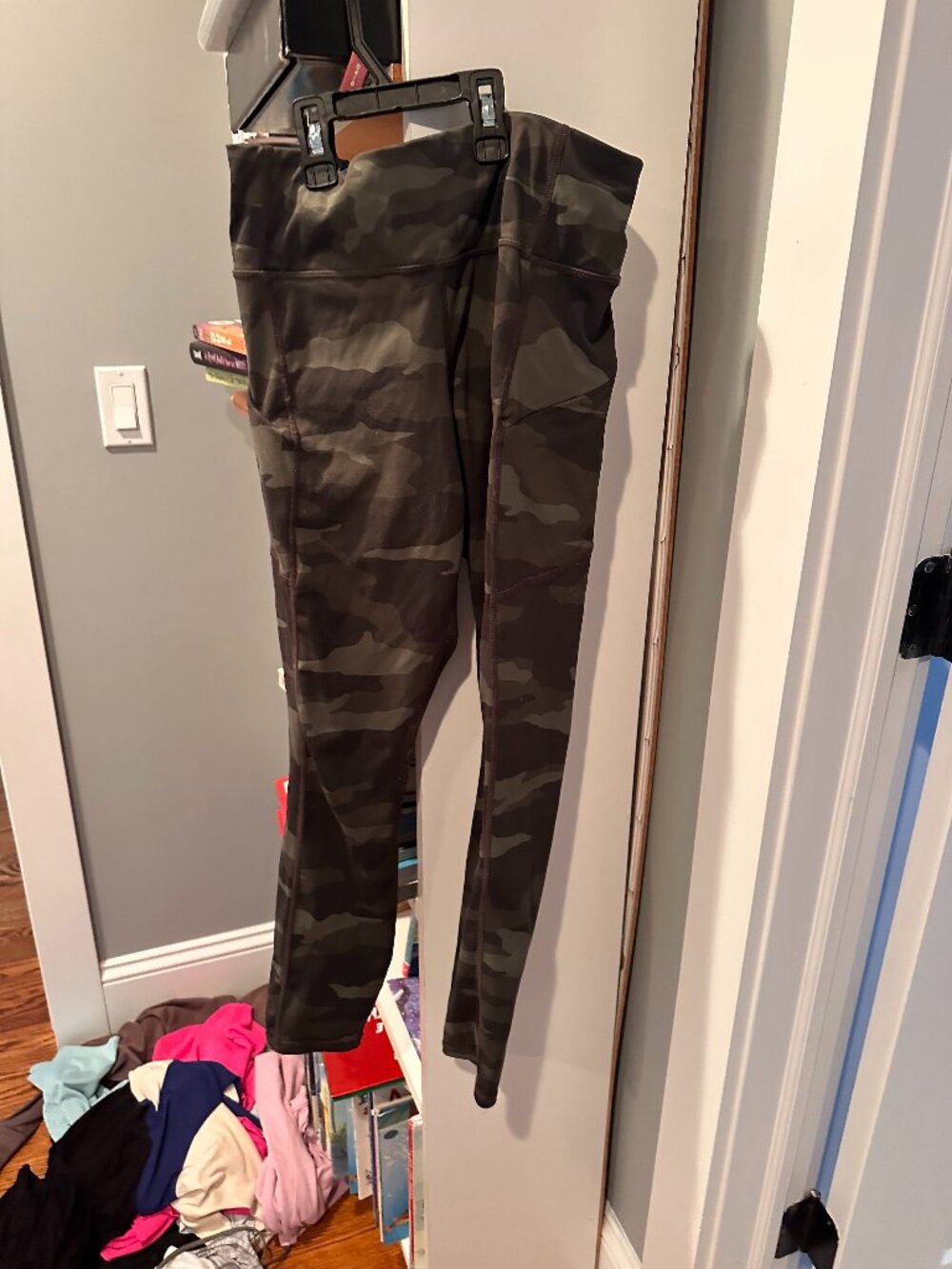 Athleta camo leggings